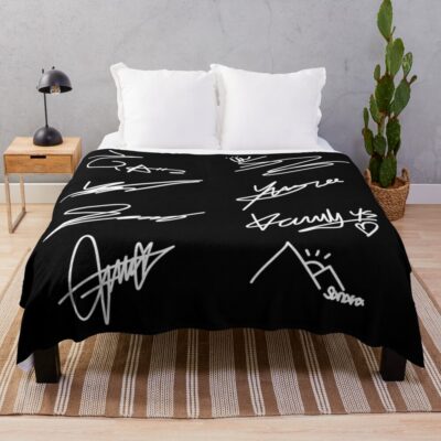 Ateez Signatures Throw Blanket Official Ateez Merch